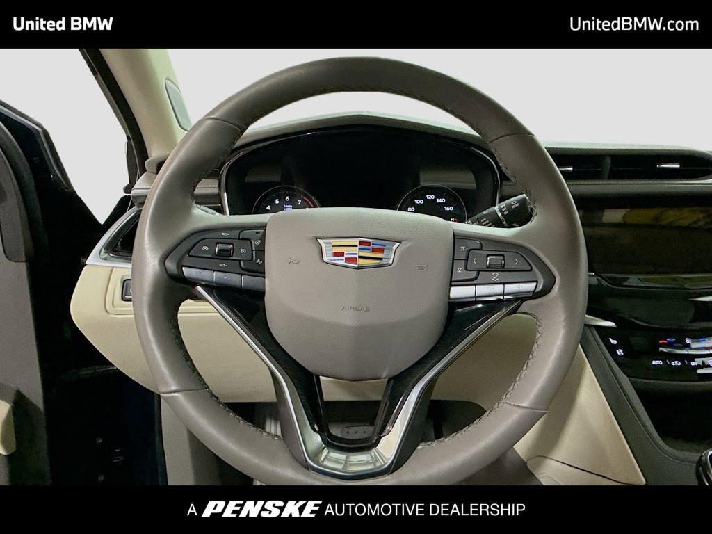 Used 2025 Cadillac XT6 Premium Luxury w/ Technology Package image 6