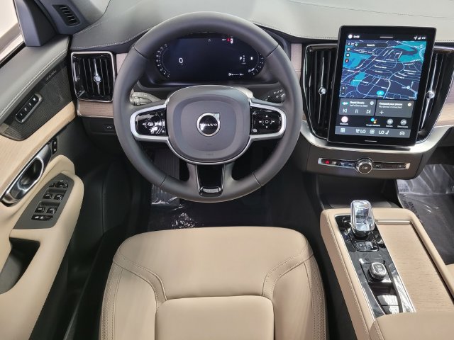 New 2026 Volvo XC90 B6 Plus w/ Protection Package Premier AWD/4WD image 14