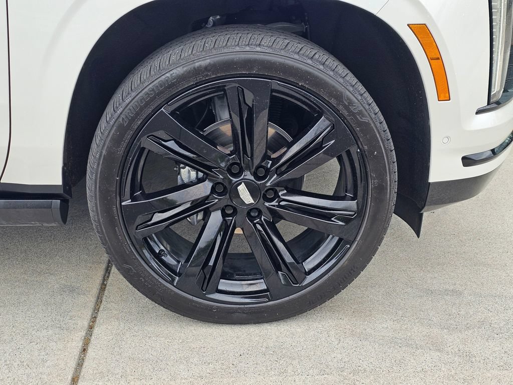 Certified 2025 Cadillac Escalade Sport Platinum AWD/4WD image 9