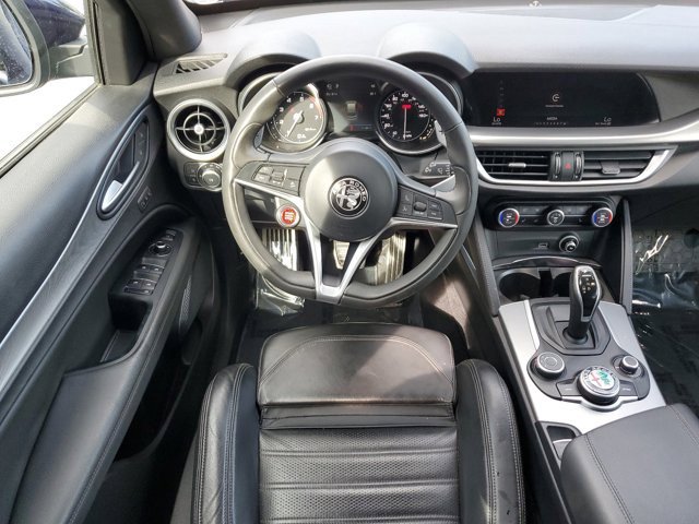 Used 2018 Alfa Romeo Stelvio Ti Sport image 14