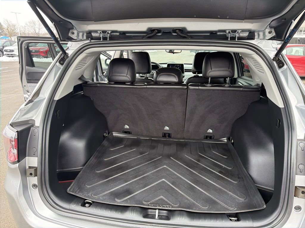 Used 2022 Jeep Compass Latitude image 11