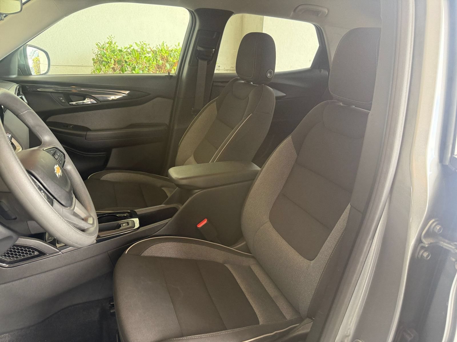 Used 2025 Chevrolet TrailBlazer LT FWD image 64
