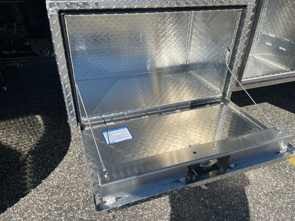 New 2025 Ford F550 4x4 Regular Cab Super Duty image 22