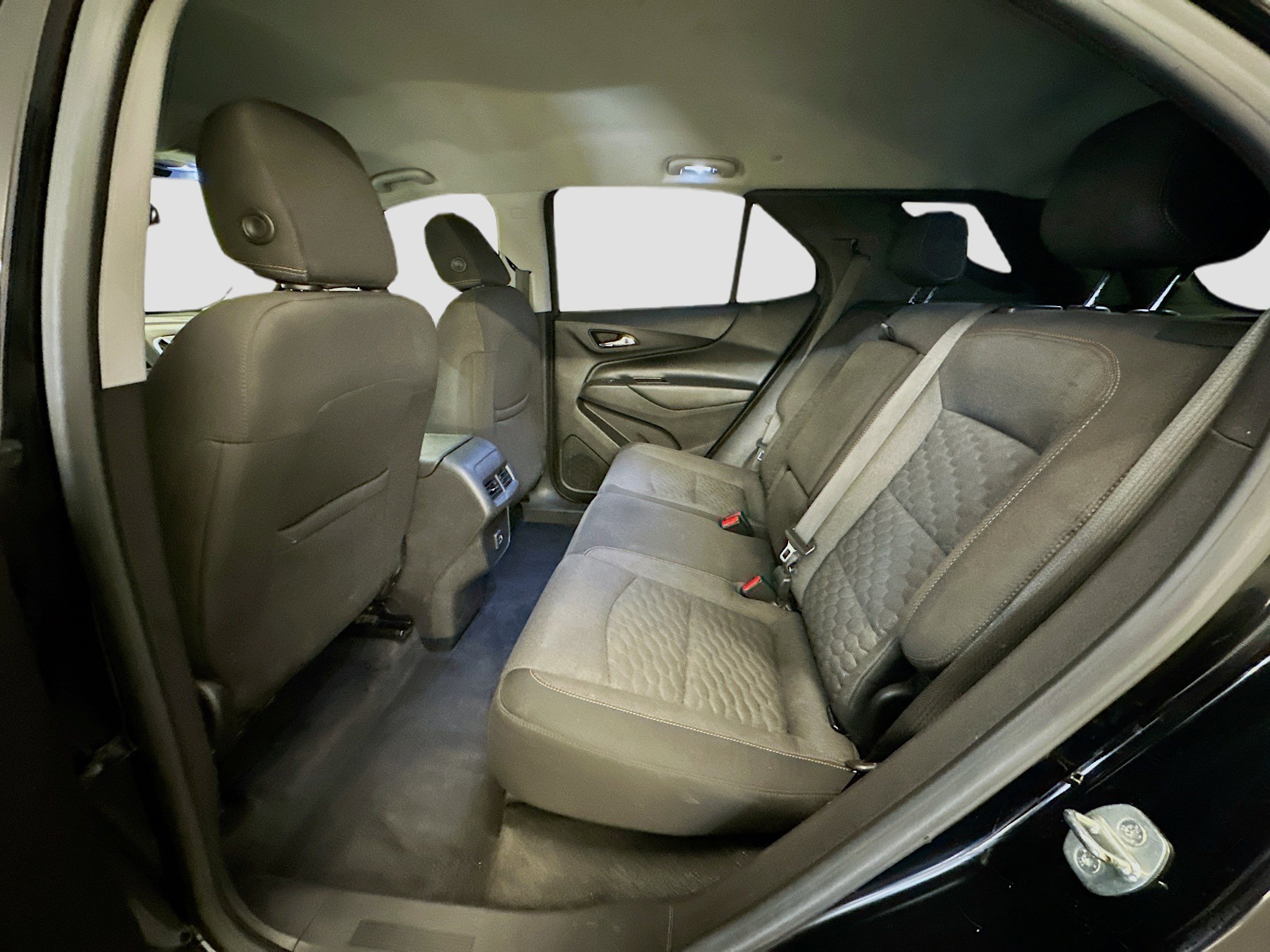 Used 2021 Chevrolet Equinox LT image 29