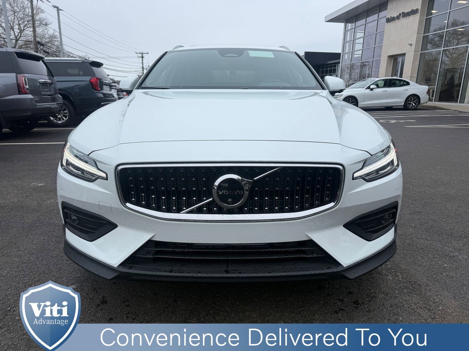 New 2026 Volvo V60 B5 Cross Country Ultra w/ Protection Package Premier image 3