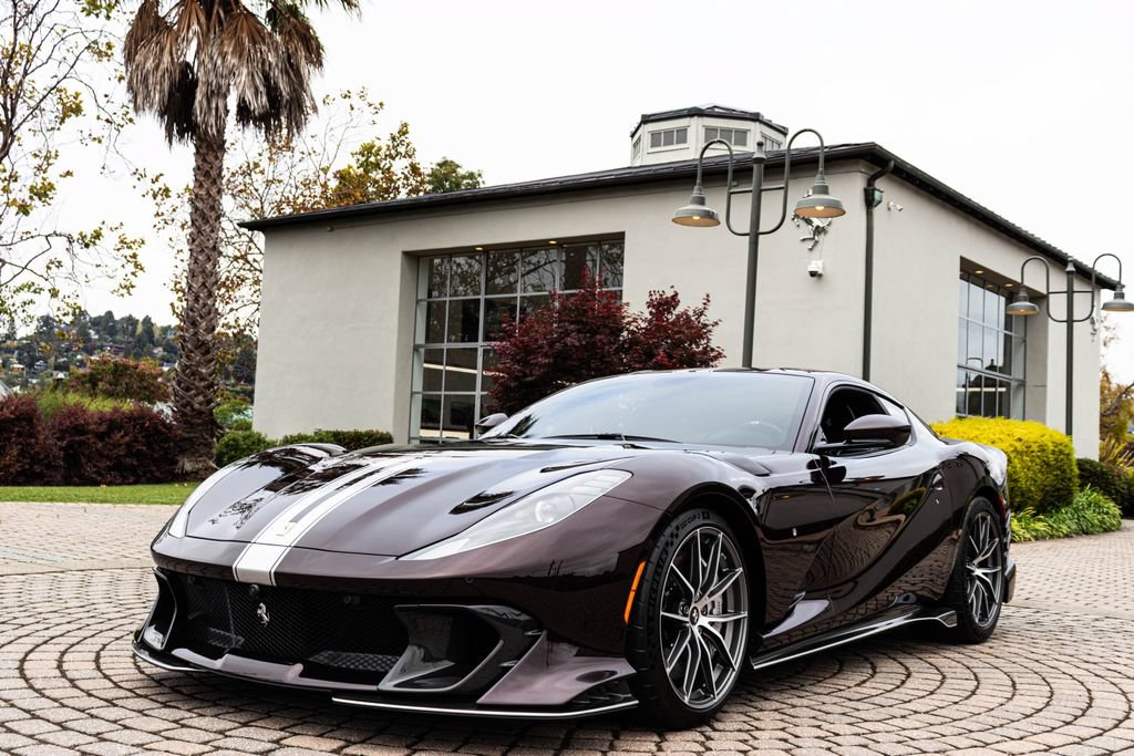 Certified 2023 Ferrari 812 Competizione RWD image 30