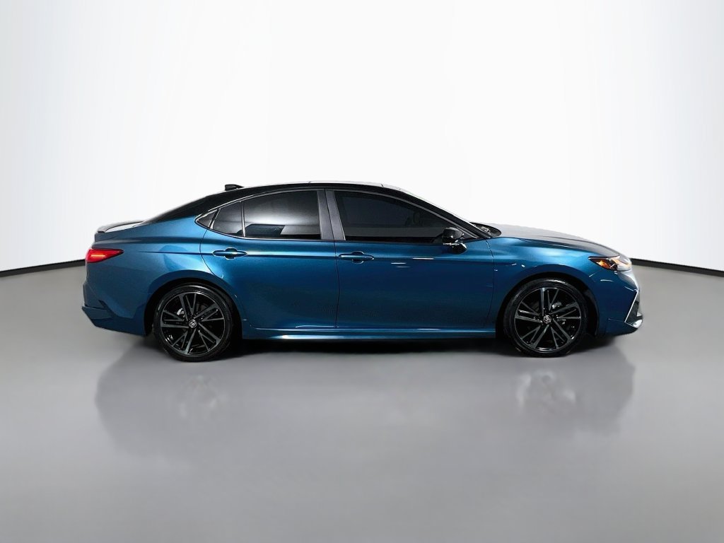 Used 2025 Toyota Camry XSE FWD image 2
