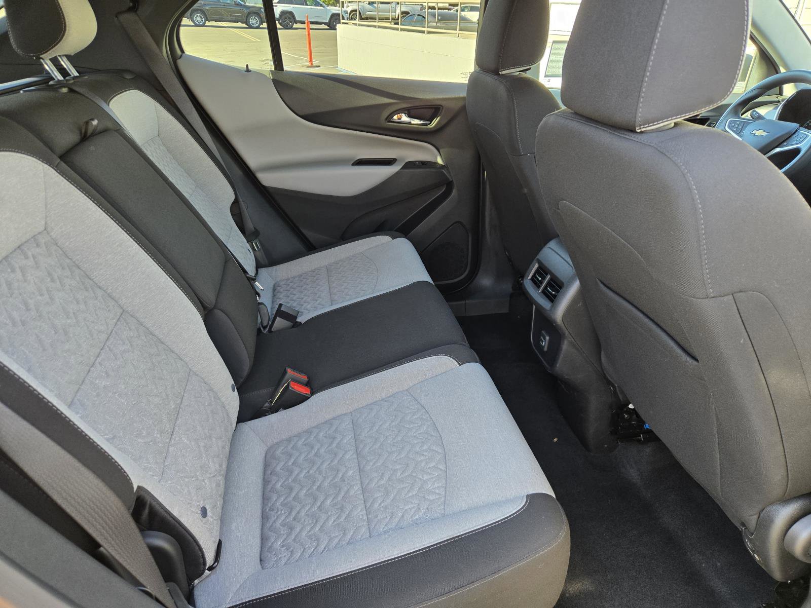 Used 2023 Chevrolet Equinox LS w/ LS Convenience Package image 28