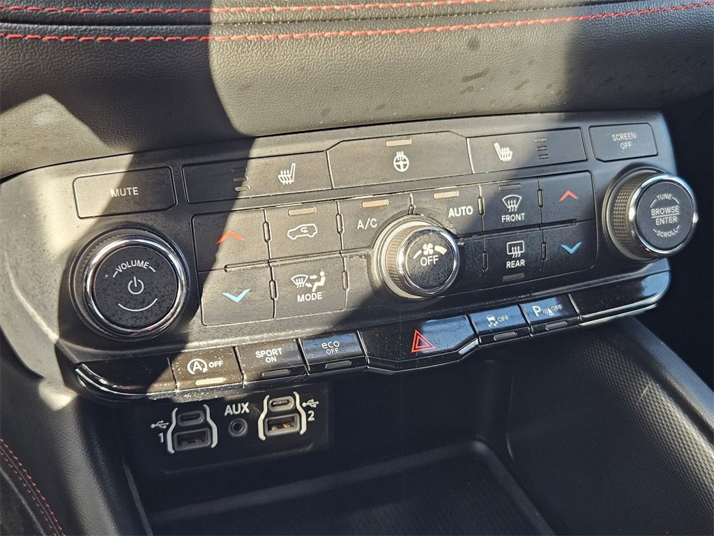 Certified 2024 Dodge Durango GT image 24