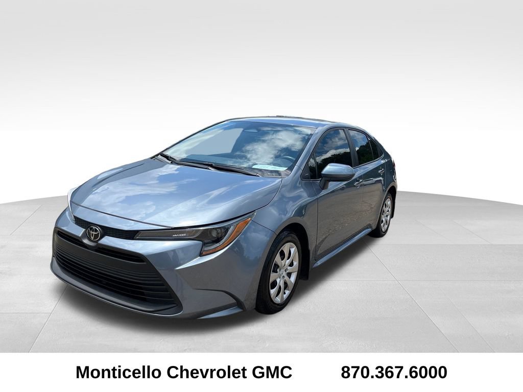 Used 2025 Toyota Corolla LE FWD image 7