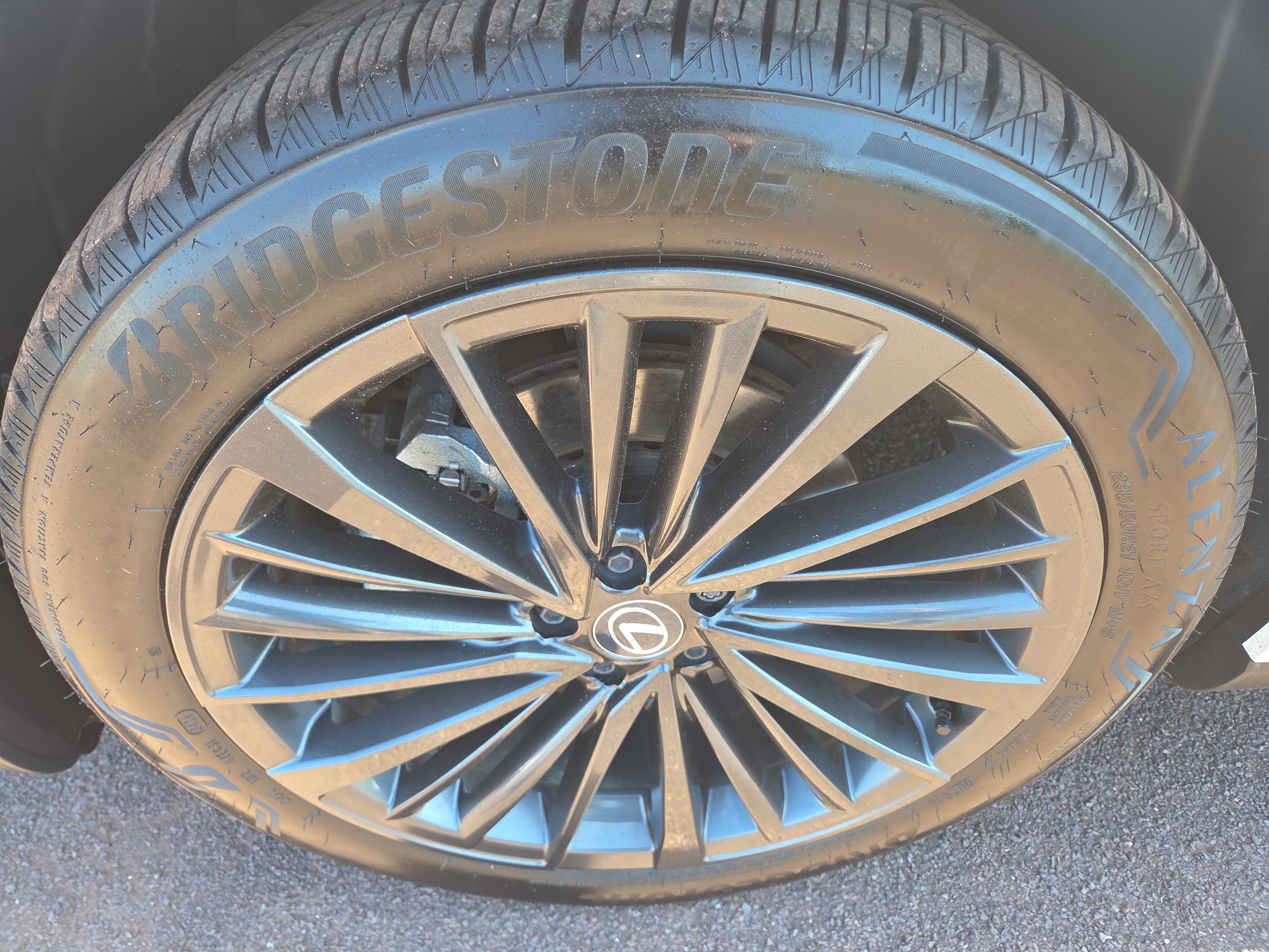 Used 2024 Lexus RX 350 Premium w/ Accessory Package (Z1) image 12