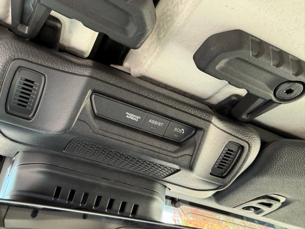 New 2025 Jeep Gladiator Rubicon w/ Convenience Group image 19