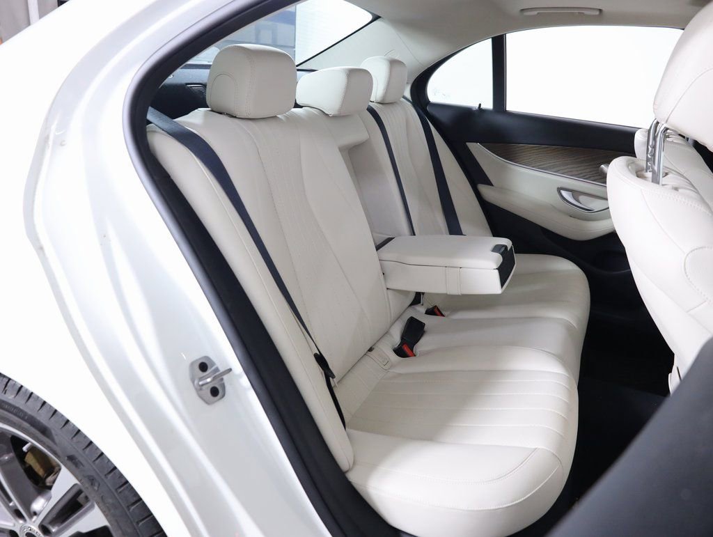 Certified 2022 Mercedes-Benz E 350 4MATIC Sedan image 53