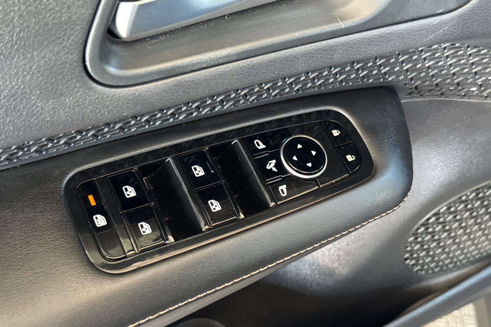 Certified 2024 Nissan Ariya AWD image 13