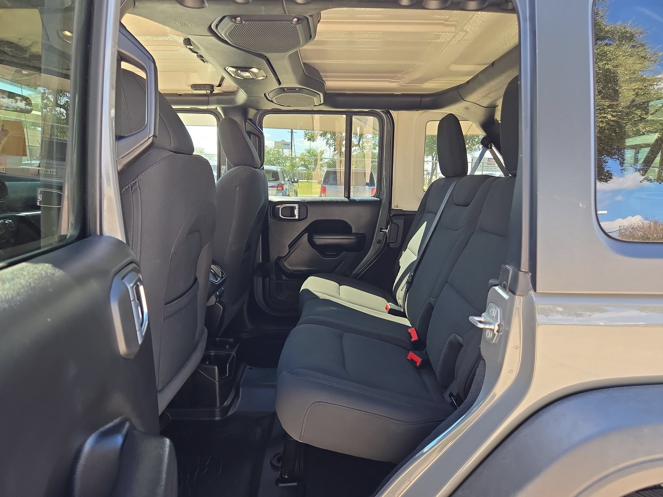 Used 2021 Jeep Wrangler Unlimited Sport AWD/4WD image 13