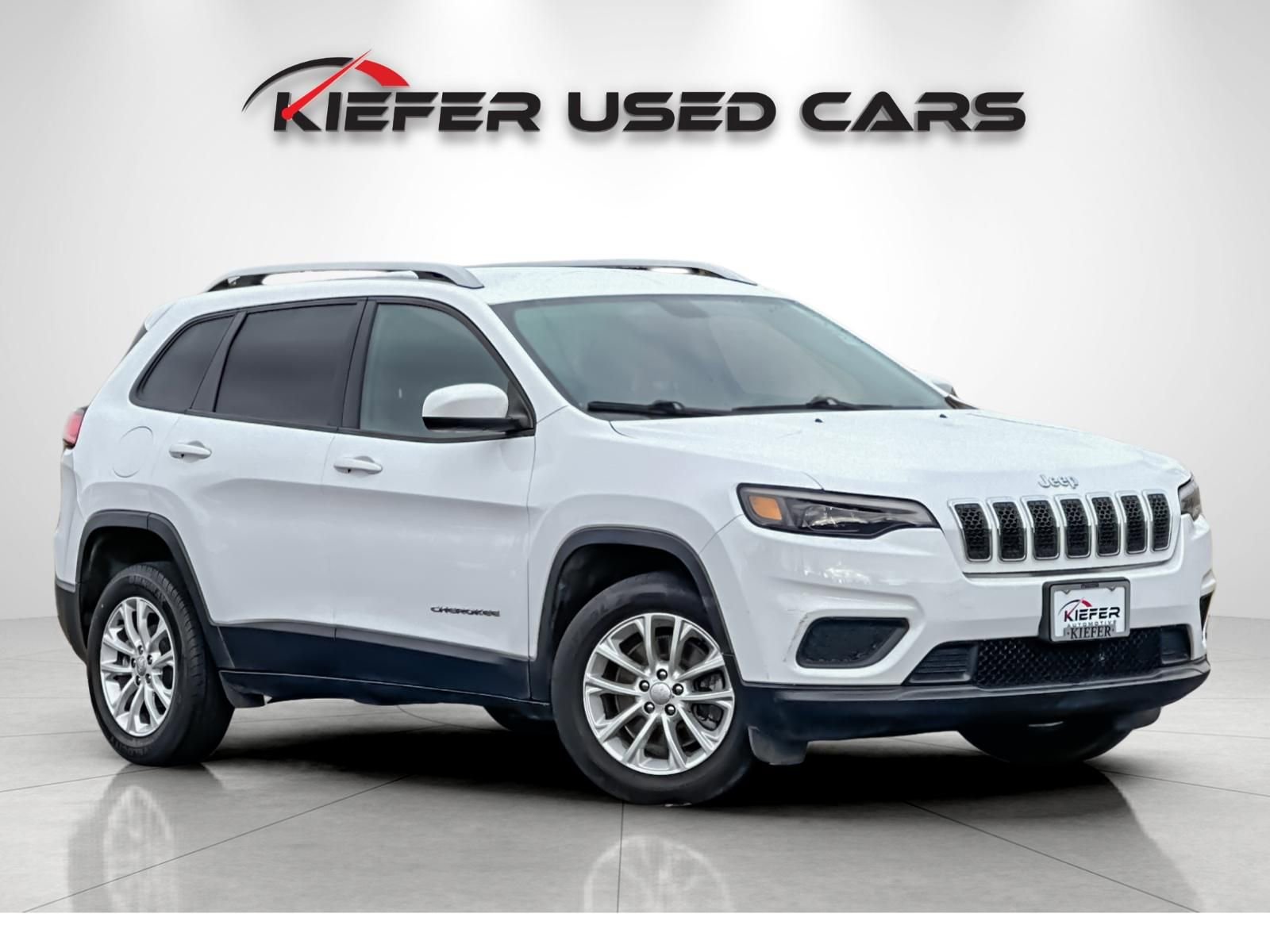 Used 2020 Jeep Cherokee Latitude image 2