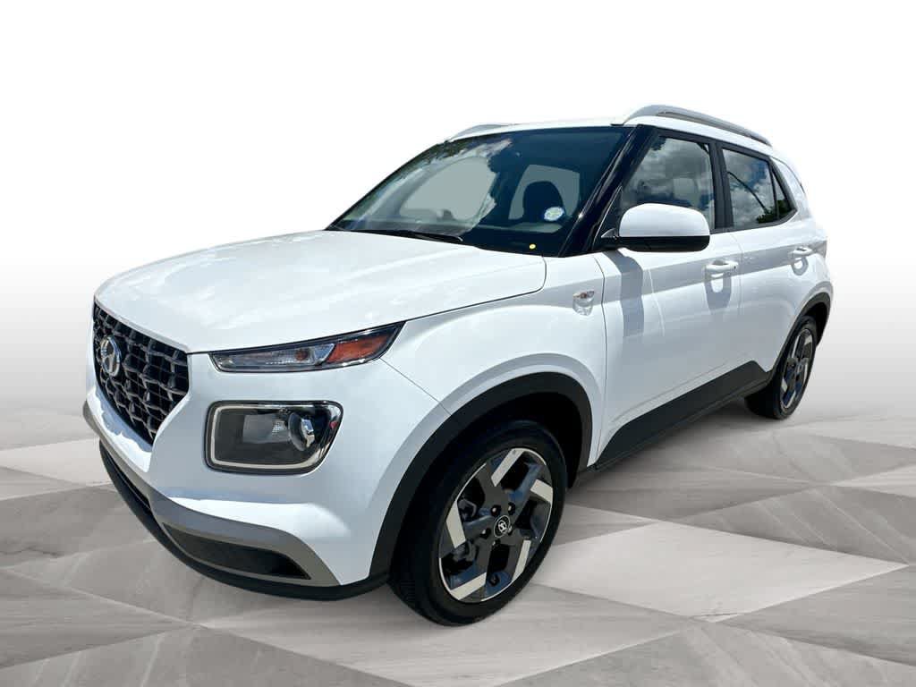 Used 2025 Hyundai Venue SEL FWD image 4