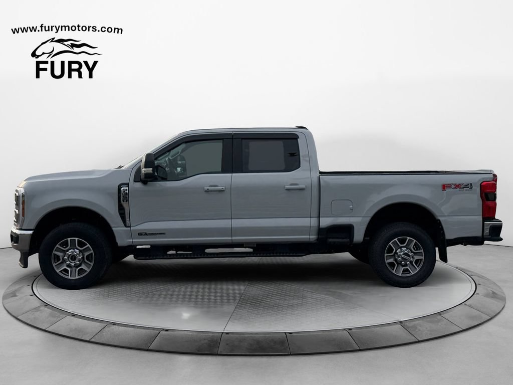 Used 2025 Ford F350 Lariat AWD/4WD image 7