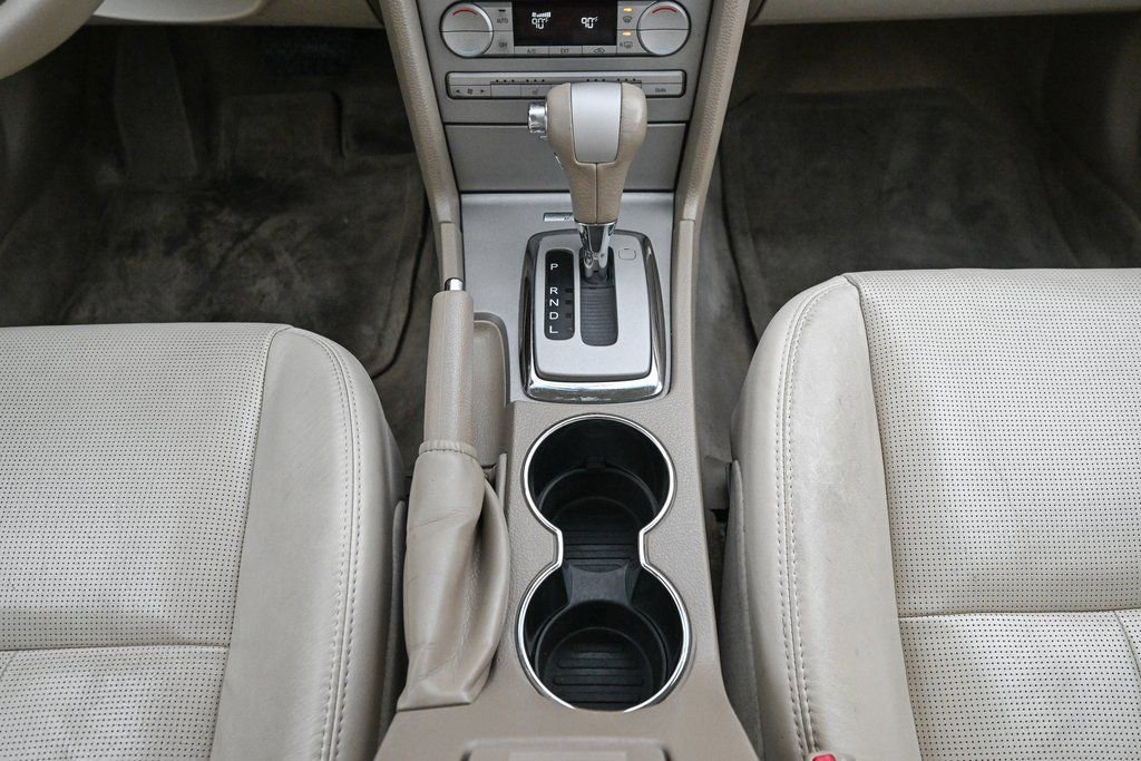 Used 2009 Lincoln MKZ image 33