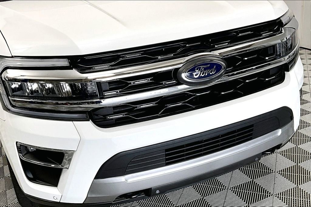 Used 2022 Ford Expedition Max Limited AWD/4WD image 30