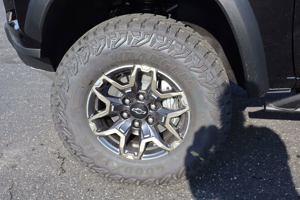 New 2026 Chevrolet Colorado ZR2 AWD/4WD image 28
