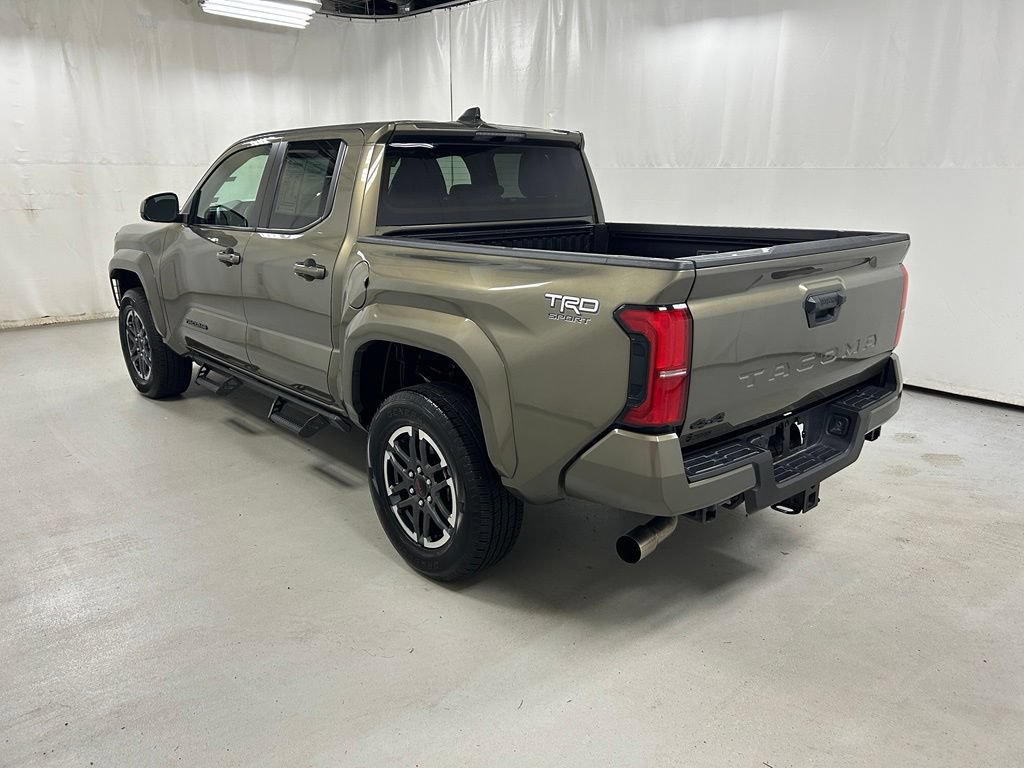 Certified 2025 Toyota Tacoma TRD Sport AWD/4WD image 7