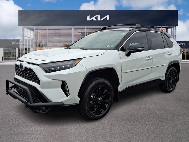 Used 2023 Toyota RAV4 XSE AWD/4WD image 3