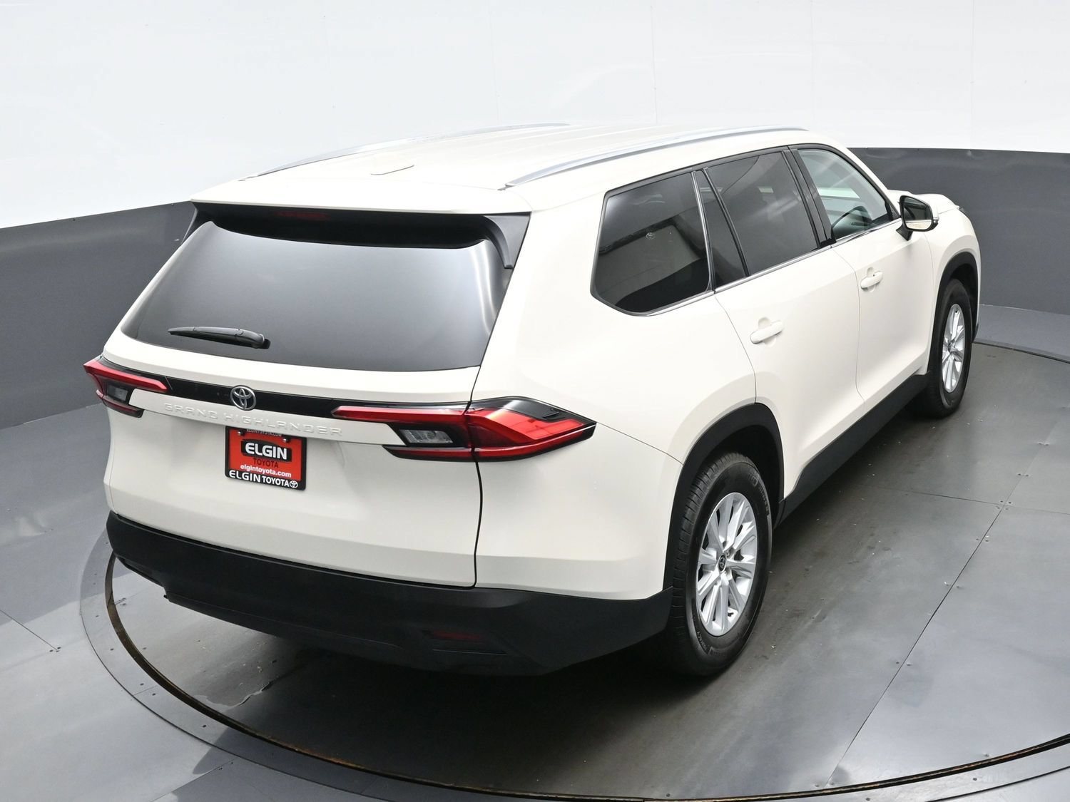 Used 2024 Toyota Grand Highlander AWD image 42