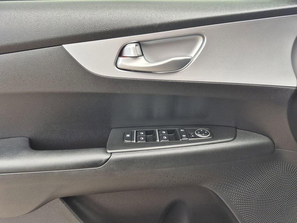 Certified 2023 Kia Forte LXS image 8