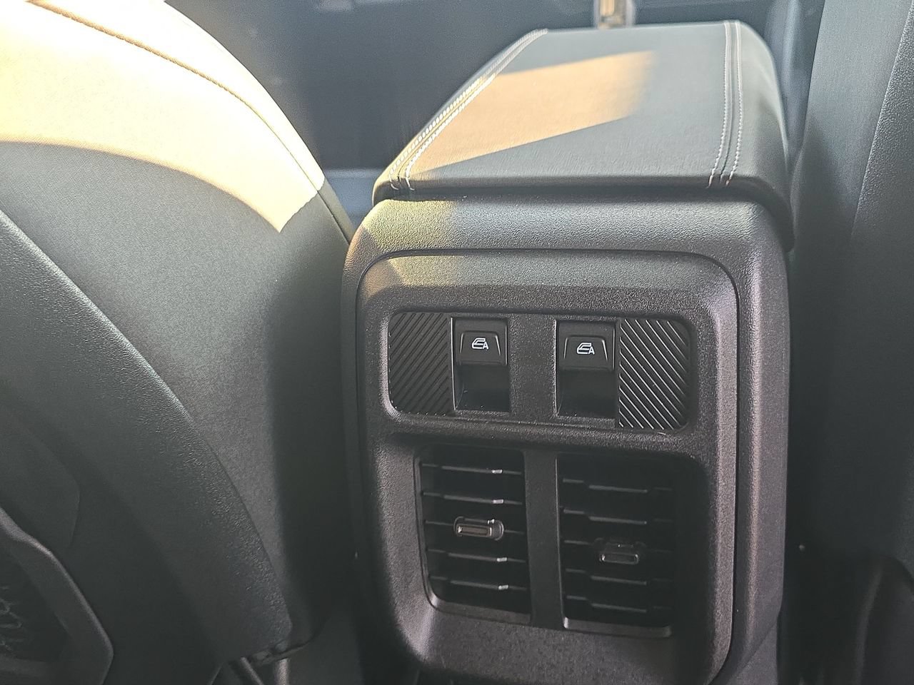 Used 2025 Ford Bronco Badlands AWD/4WD image 22