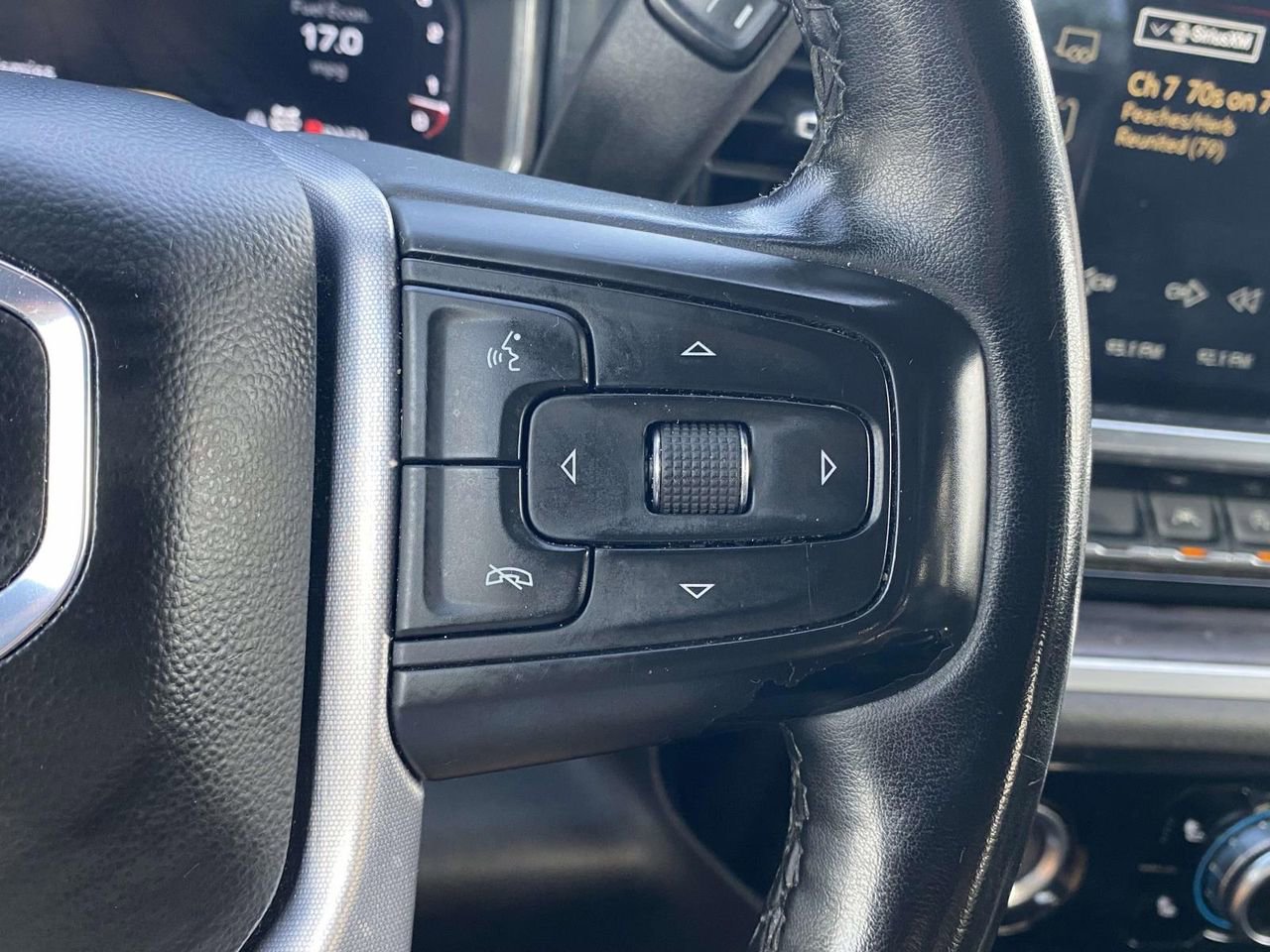 Used 2024 GMC Sierra 1500 SLT image 21