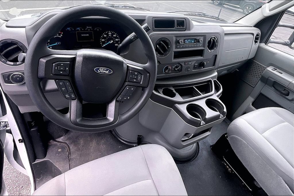 New 2024 Ford E-450 and Econoline 450 Super Duty w/ Driver's Safety Package RWD image 5