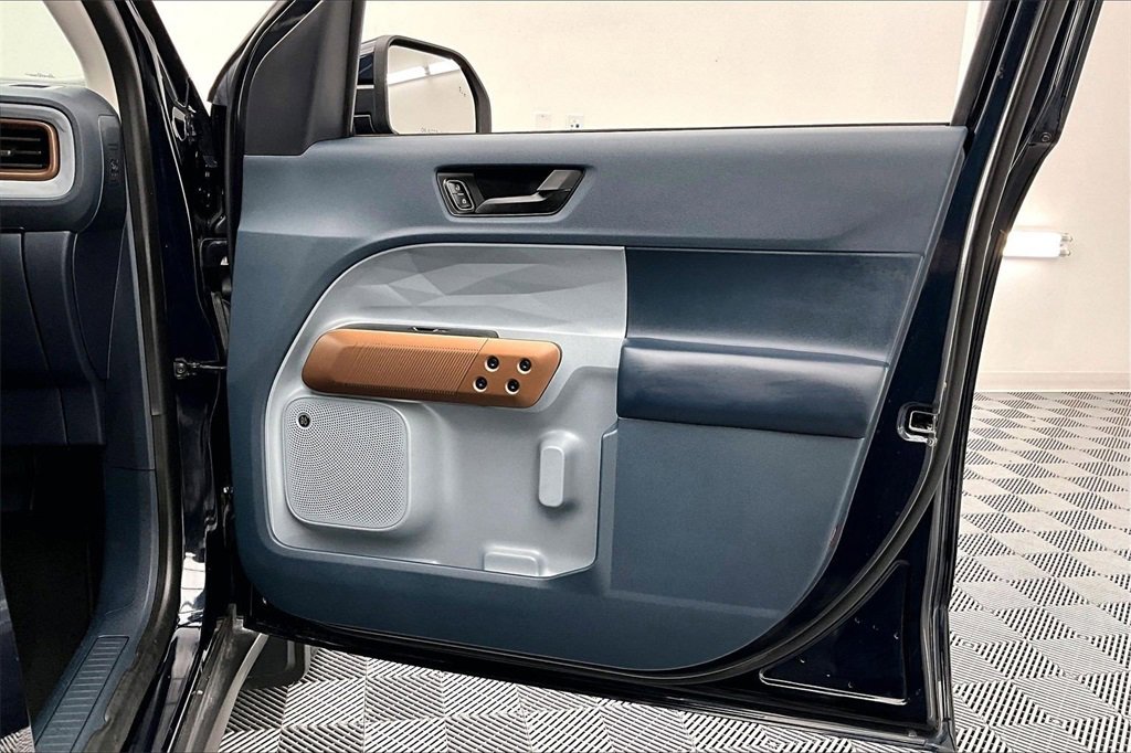 Used 2022 Ford Maverick Lariat w/ Lariat Luxury Package image 25