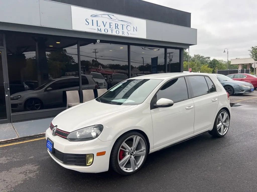 Used 2014 Volkswagen GTI Wolfsburg Edition image 2