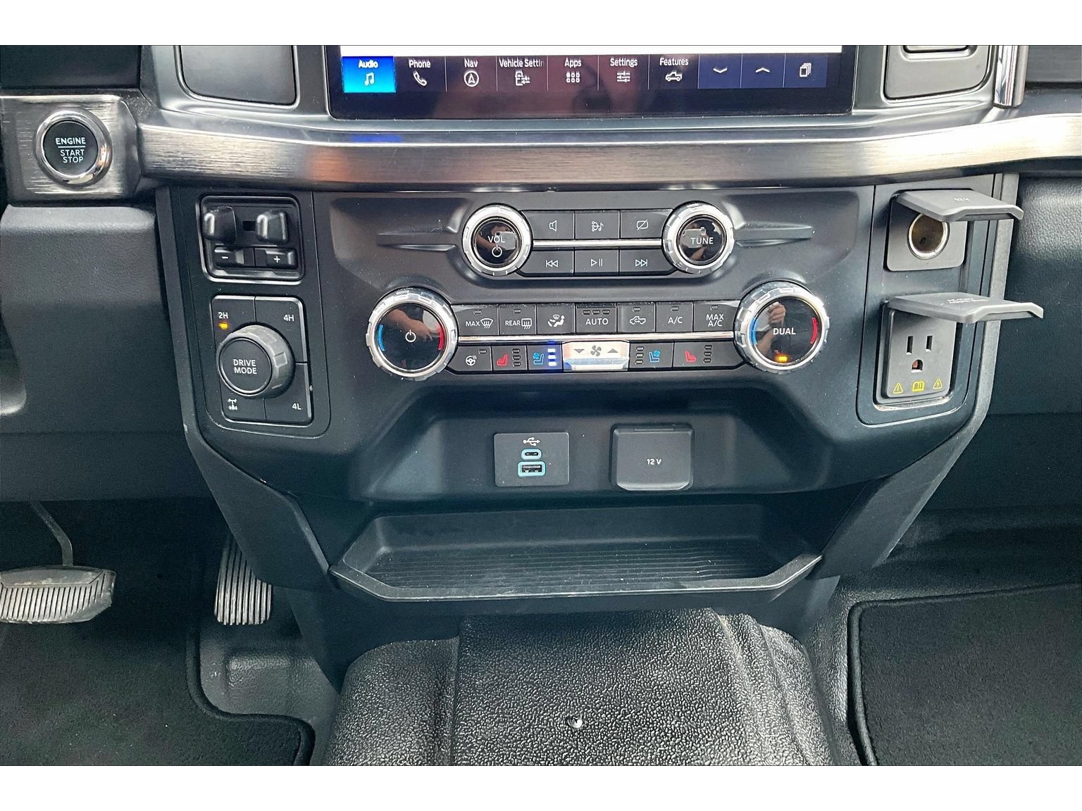 Used 2023 Ford F250 Lariat w/ Camper Package AWD/4WD image 28