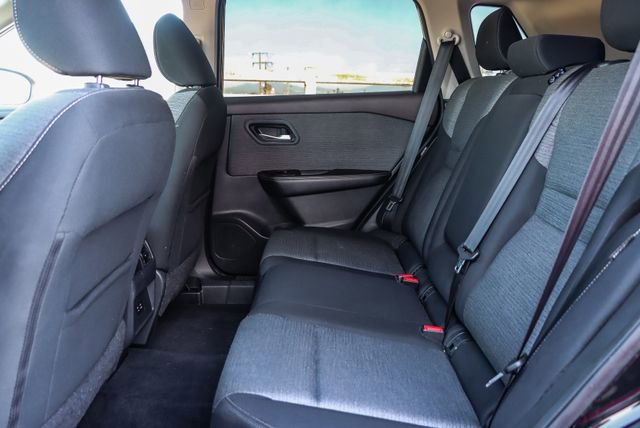 Used 2022 Nissan Rogue SV image 19