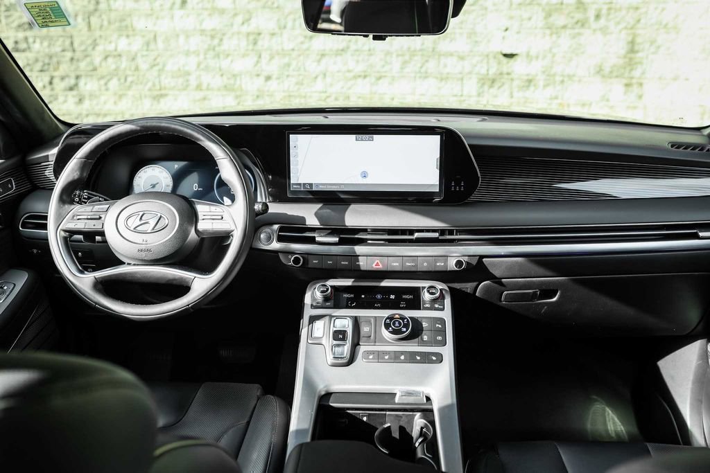 Used 2023 Hyundai Palisade Calligraphy image 26