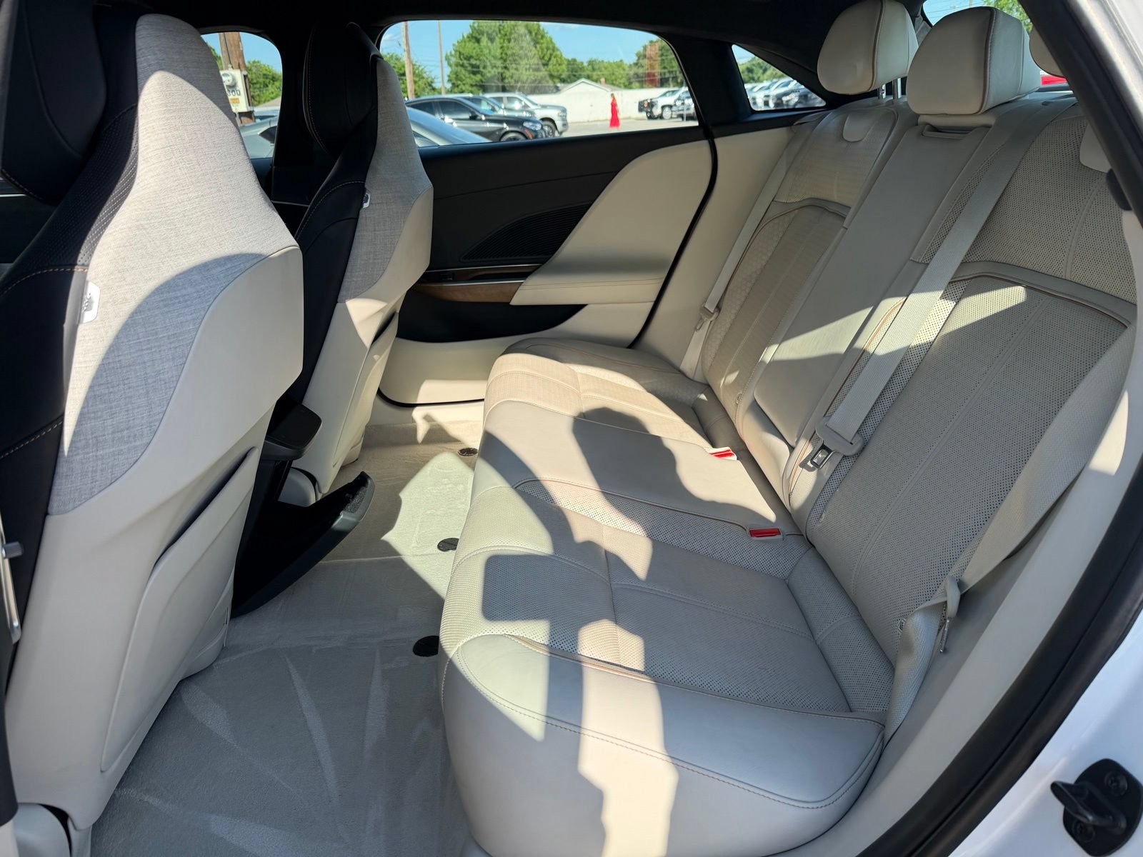 Used 2022 Lucid Air Grand Touring AWD/4WD image 21