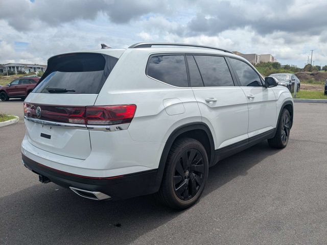 Used 2024 Volkswagen Atlas SE FWD image 3