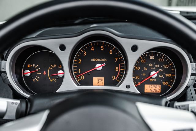 Used 2007 Nissan 350Z Grand Touring RWD image 8