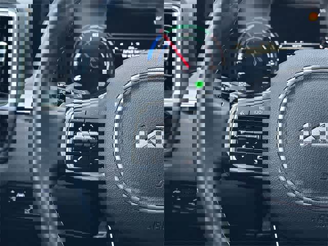 Used 2023 Kia Sorento EX image 8