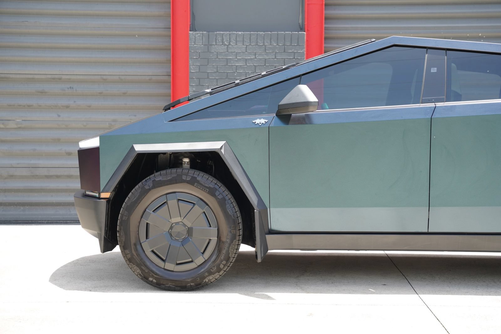 Used 2024 Tesla Cybertruck AWD Crew Cab image 10
