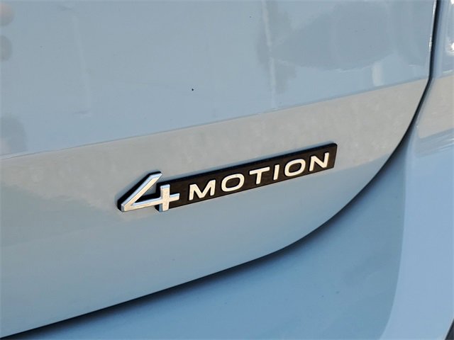 New 2025 Volkswagen Taos SE image 7