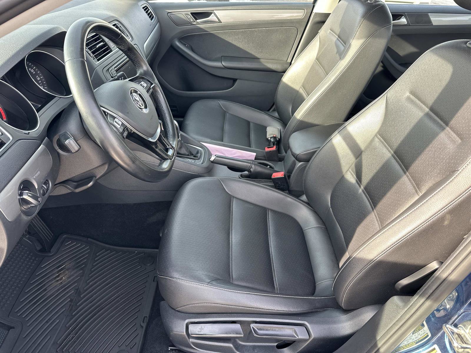 Used 2018 Volkswagen Jetta SE image 19