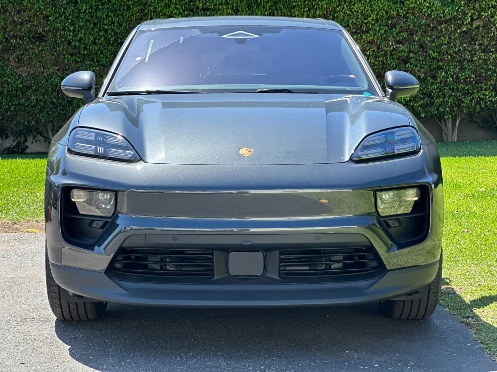 New 2026 Porsche Macan 4 Electric AWD/4WD image 11