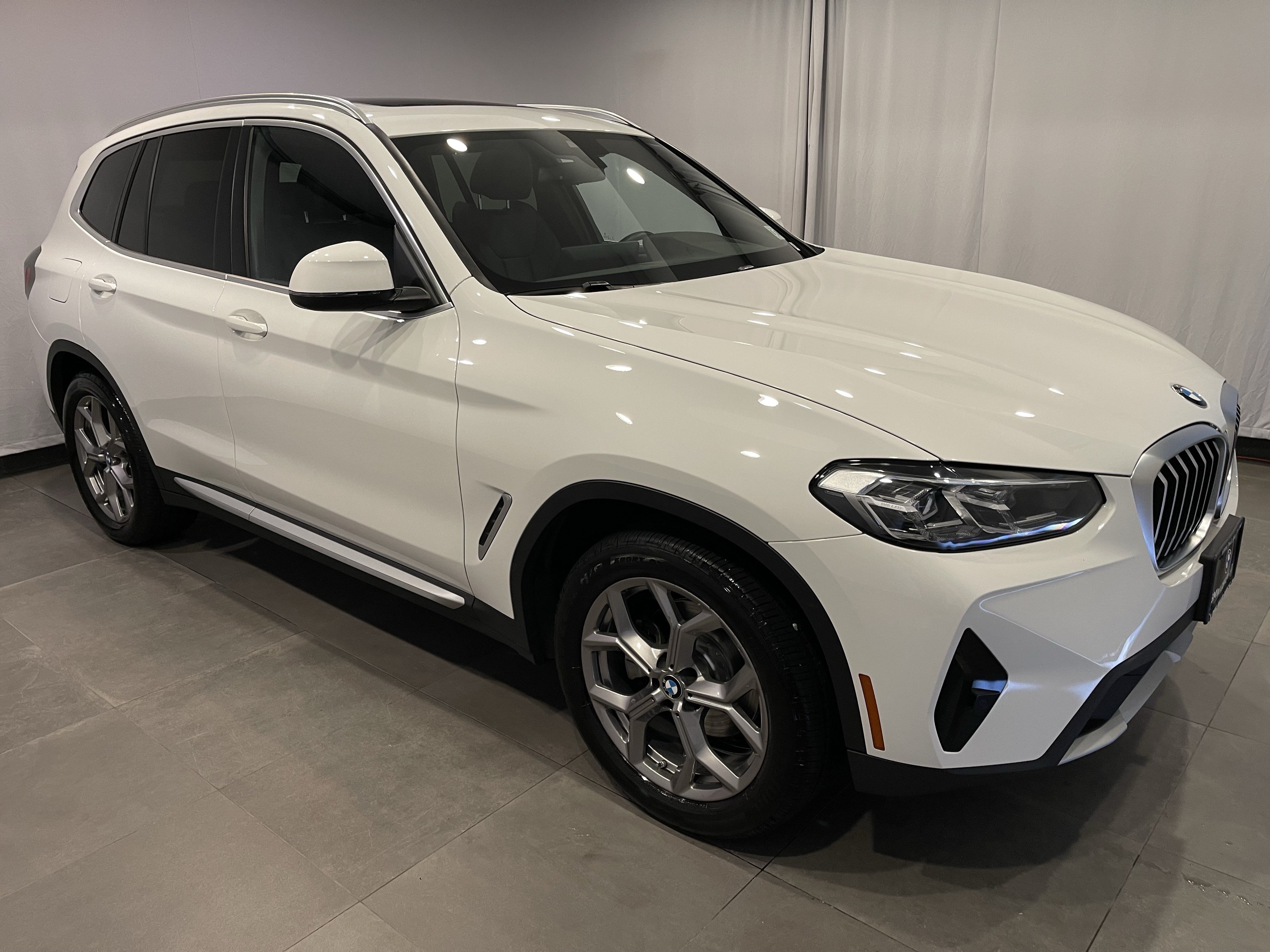 Certified 2023 BMW X3 xDrive30i w/ Premium Package w/ZPA AWD/4WD image 3
