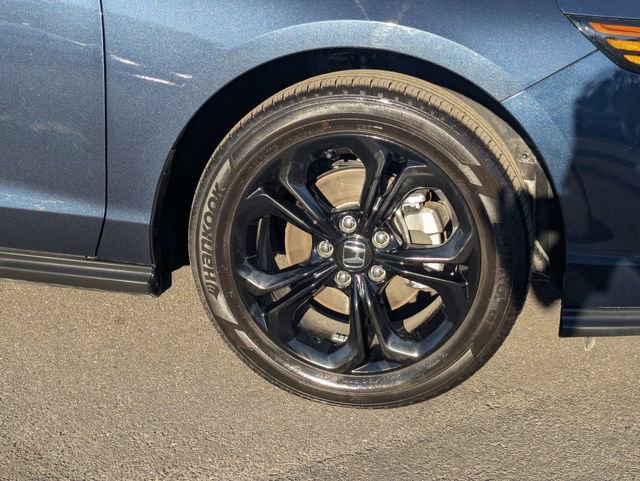 Used 2025 Honda Accord SE image 11