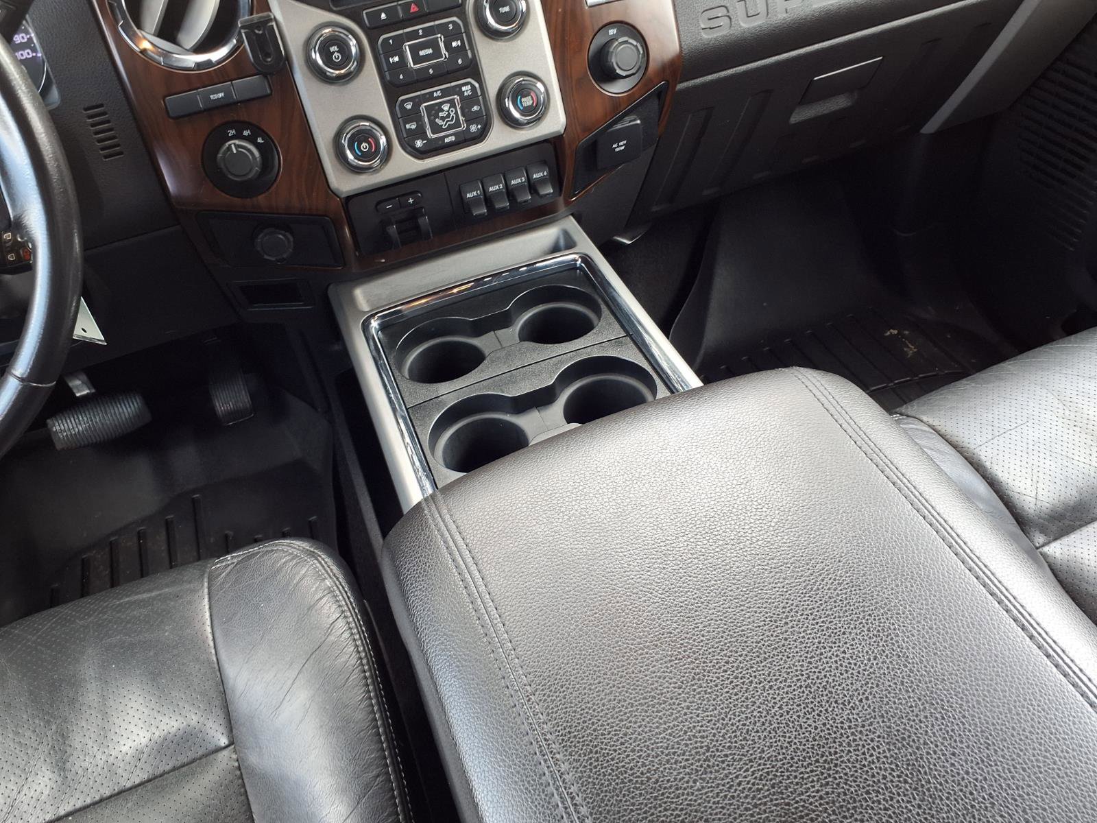 Used 2013 Ford F450 Lariat w/ Lariat Ultimate Pkg AWD/4WD image 12