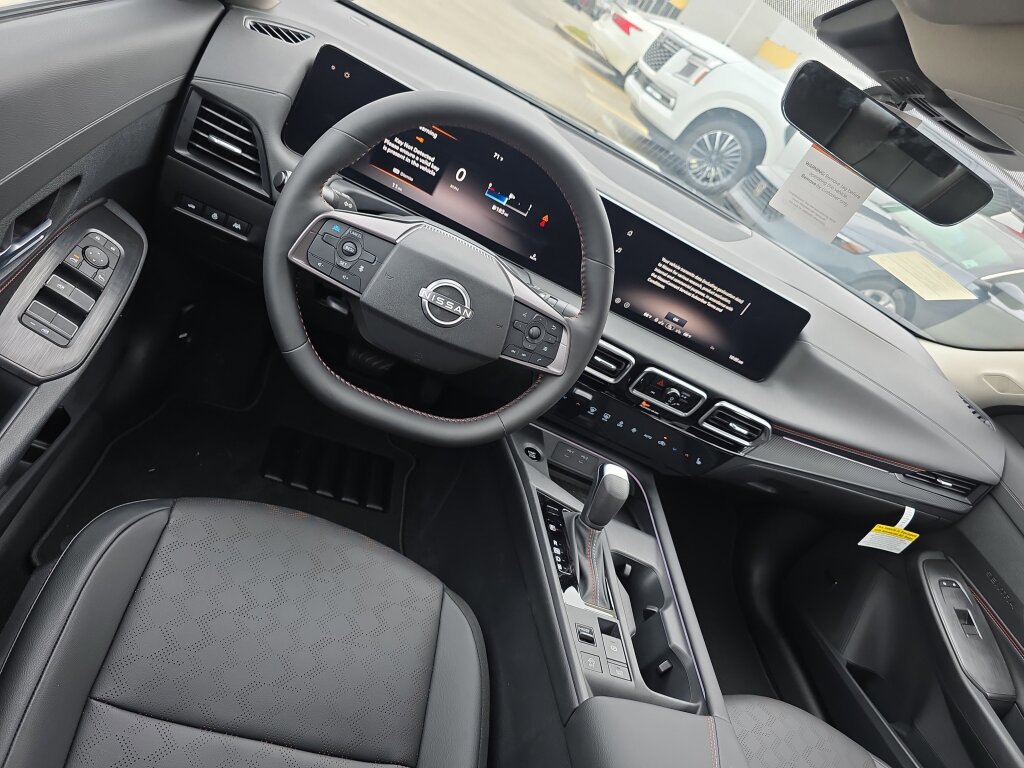 New 2026 Nissan Sentra SR w/ SR Premium Package image 4