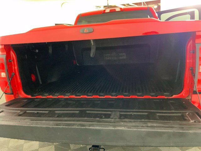 Used 2018 Chevrolet Silverado 1500 LT RWD image 32